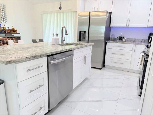700 Connecticut Ln, Lehigh Acres, FL 33936