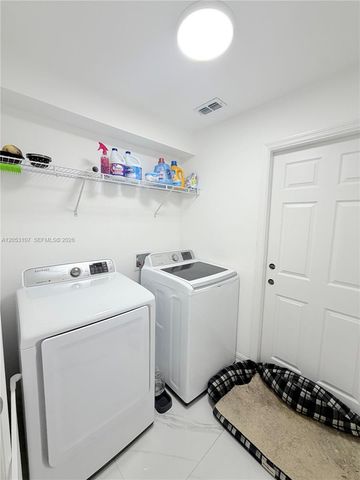 700 Connecticut Ln, Lehigh Acres, FL 33936