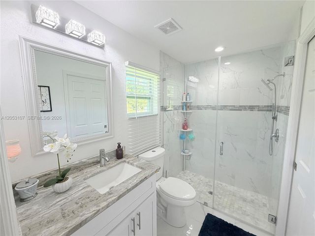 700 Connecticut Ln, Lehigh Acres, FL 33936