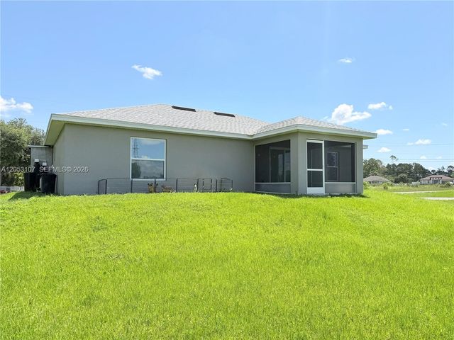 700 Connecticut Ln, Lehigh Acres, FL 33936