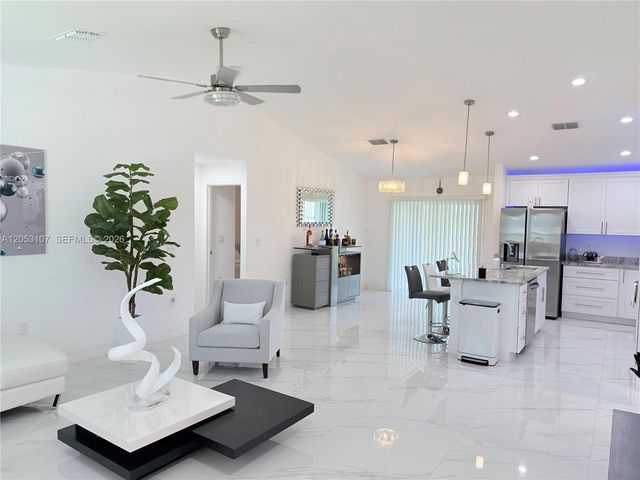 700 Connecticut Ln, Lehigh Acres, FL 33936
