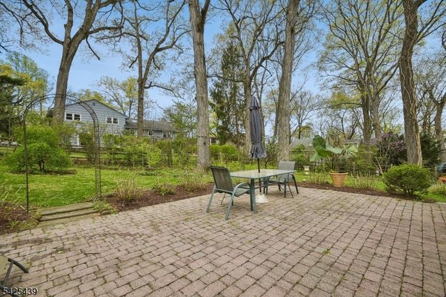 133 Murray Hill Blvd, Berkeley Heights Twp., NJ 07974