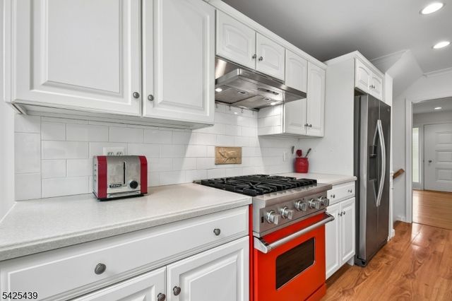 133 Murray Hill Blvd, Berkeley Heights Twp., NJ 07974