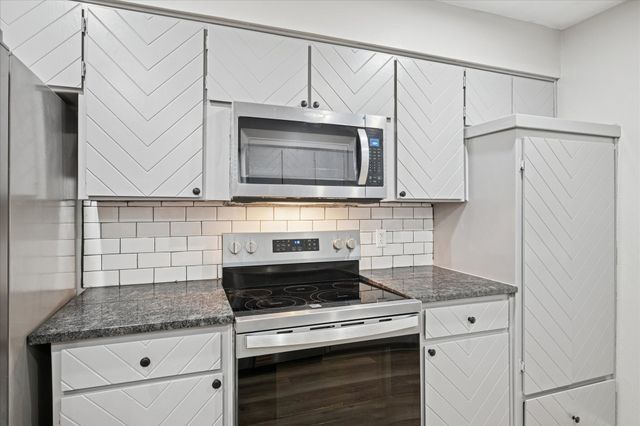 2829 Southridge Drive, Grapevine, TX 76051