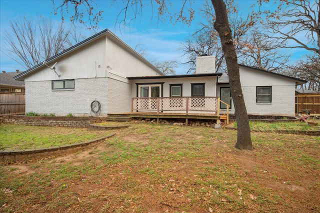 2829 Southridge Drive, Grapevine, TX 76051