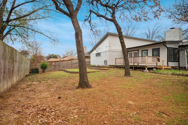 2829 Southridge Drive, Grapevine, TX 76051