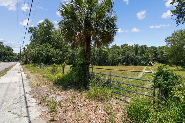 10413 MAIN STREET, Thonotosassa, FL 33592