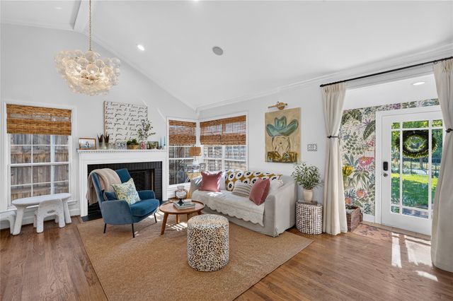 4639 Elsby Avenue, Dallas, TX 75209