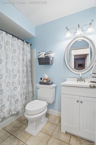 15118 Fairfield Street, Livonia, MI 48154