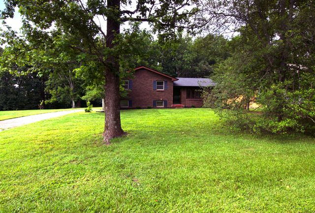 1017 Jackson Heights Rd, Goodlettsville, TN 37072