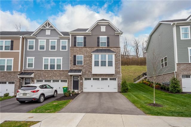 412 Greenwood Drive, North Strabane, PA 15317