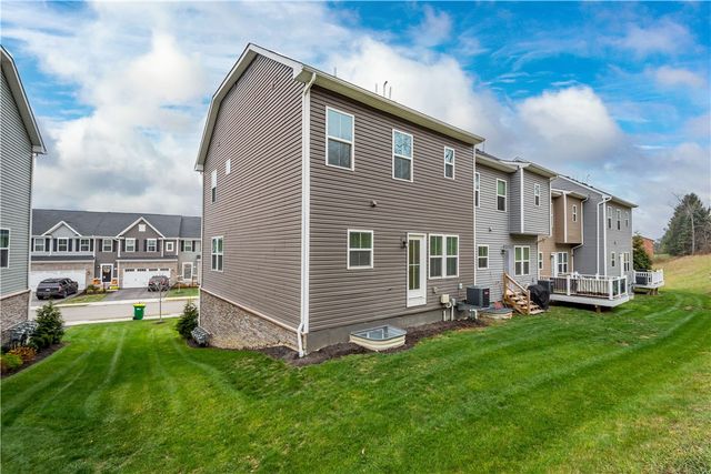 412 Greenwood Drive, North Strabane, PA 15317