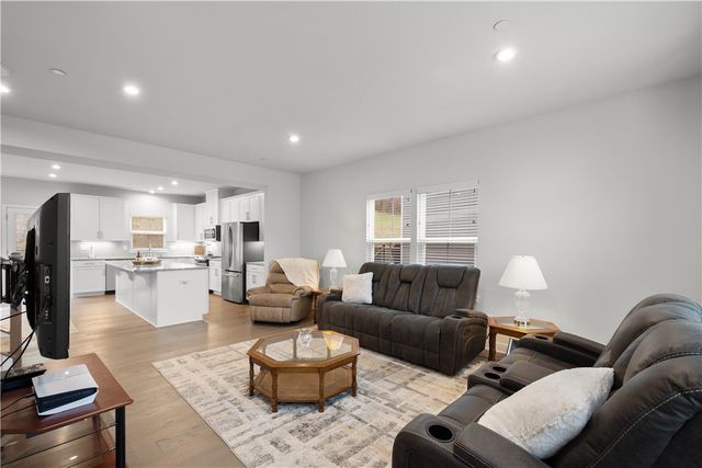 412 Greenwood Drive, North Strabane, PA 15317