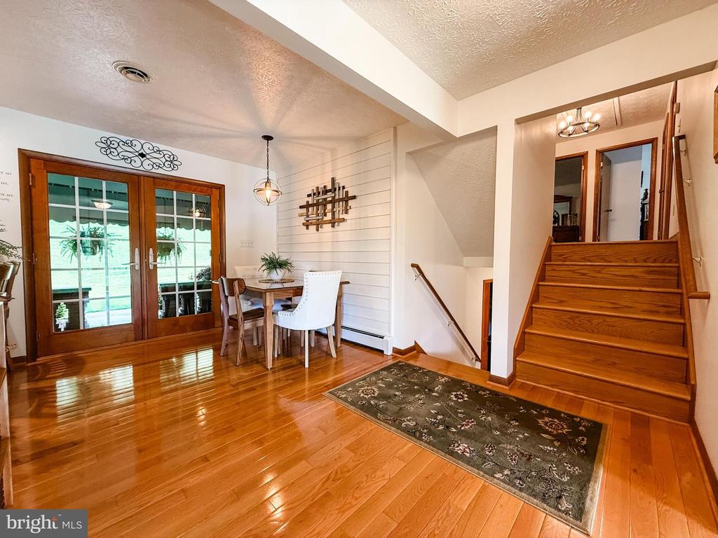 Image 11 of property listing at 10329 WINNERS LN NW, Frostburg, MD 21532