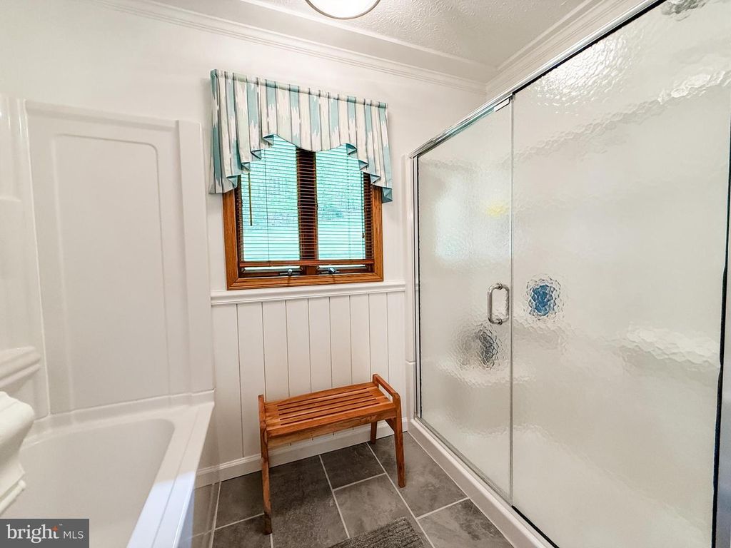 Image 23 of property listing at 10329 WINNERS LN NW, Frostburg, MD 21532