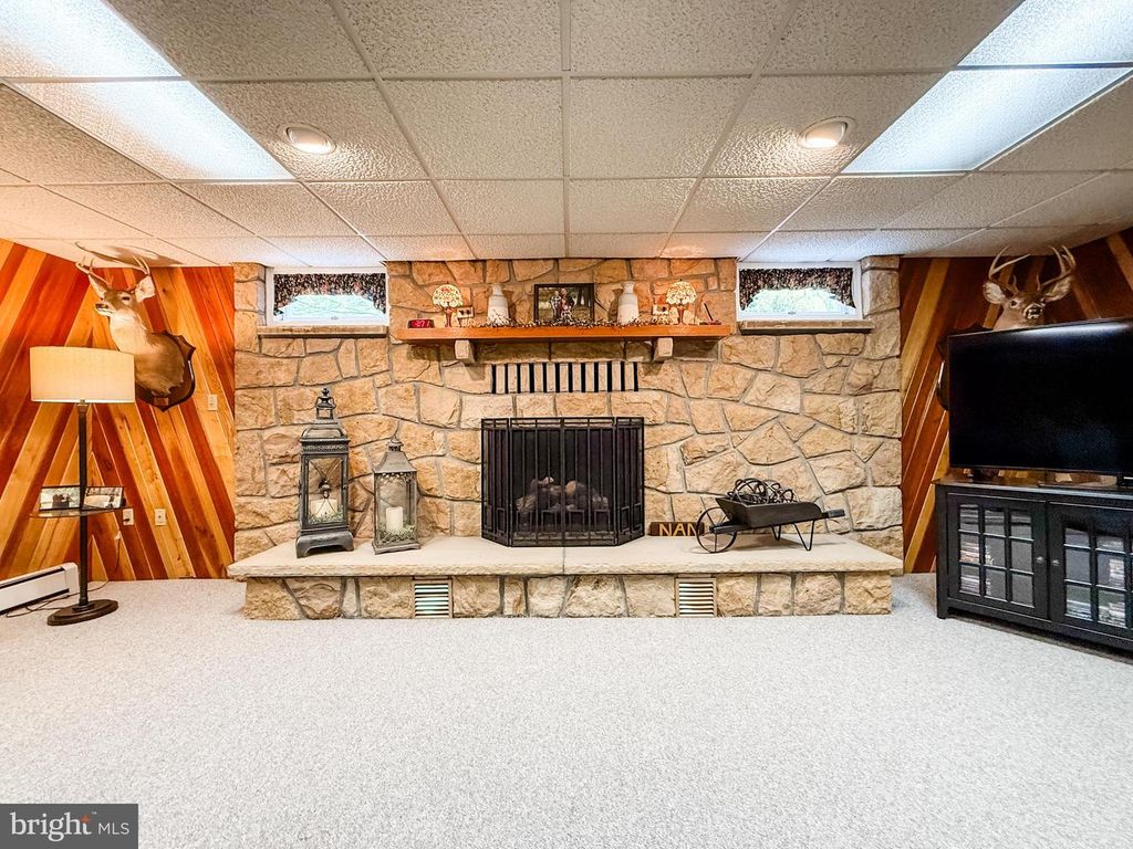 Image 36 of property listing at 10329 WINNERS LN NW, Frostburg, MD 21532