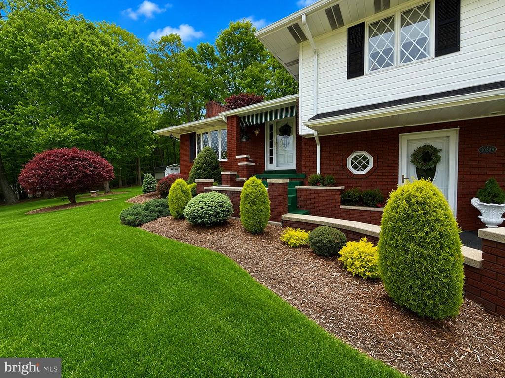 Image 5 of property listing at 10329 WINNERS LN NW, Frostburg, MD 21532