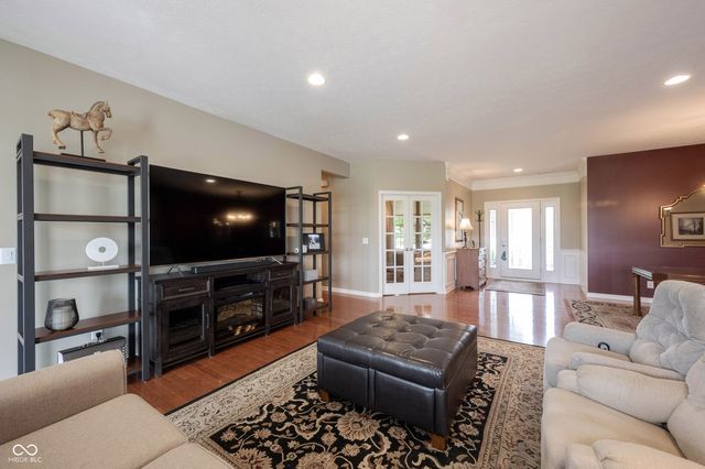 16275 Oakford Trail, Fishers, IN 46037