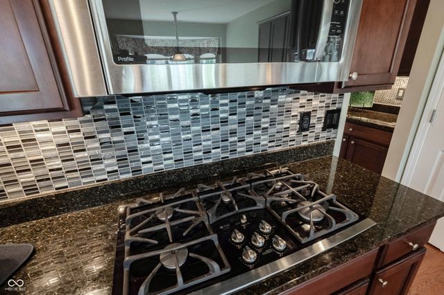 16275 Oakford Trail, Fishers, IN 46037