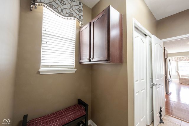 16275 Oakford Trail, Fishers, IN 46037
