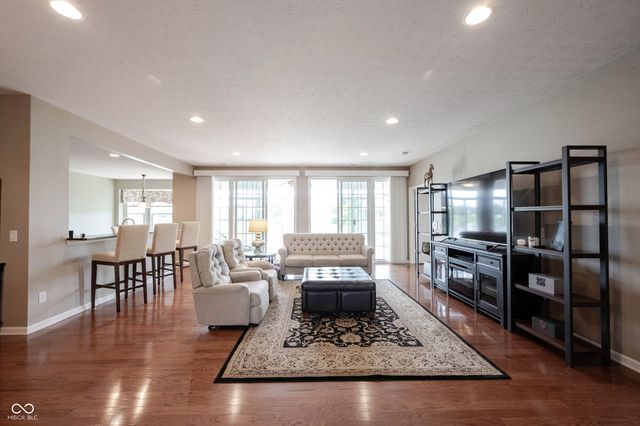 16275 Oakford Trail, Fishers, IN 46037