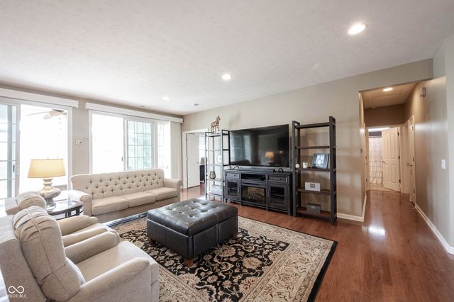 16275 Oakford Trail, Fishers, IN 46037