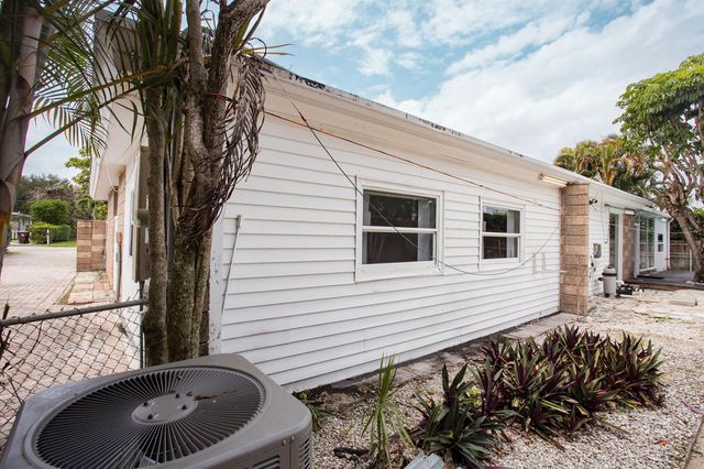 7306 Clarke Road, Lake Clarke Shores, FL 33406