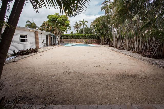 7306 Clarke Road, Lake Clarke Shores, FL 33406
