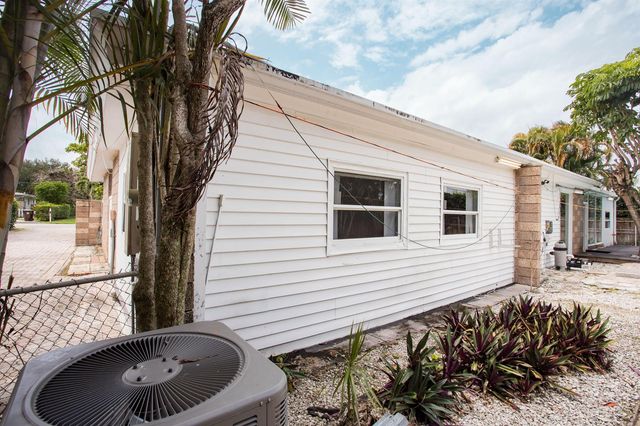 7306 Clarke Road, Lake Clarke Shores, FL 33406