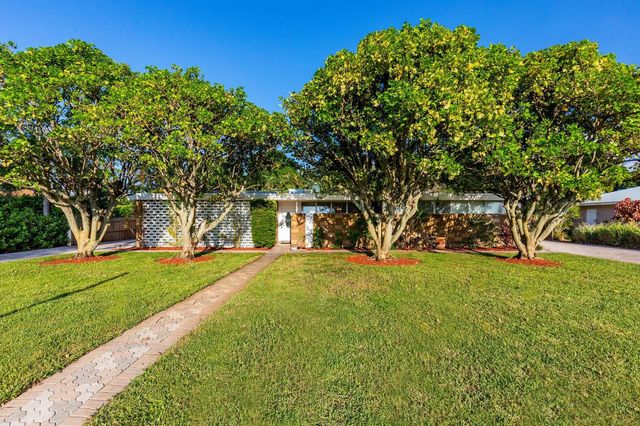 7306 Clarke Road, Lake Clarke Shores, FL 33406
