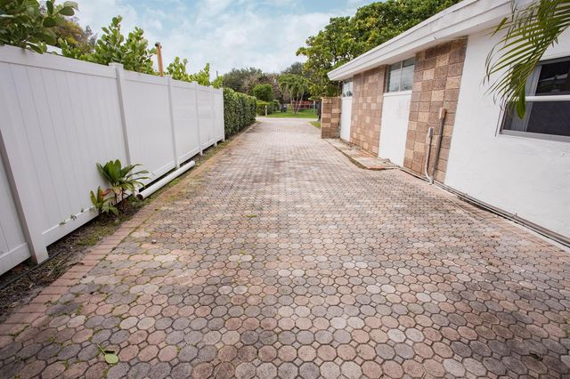 7306 Clarke Road, Lake Clarke Shores, FL 33406