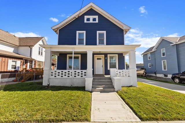 1037 White Rock AVENUE, Waukesha, WI 53186