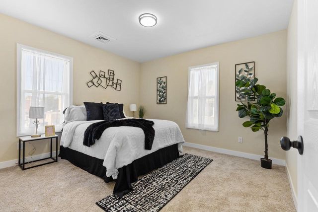 1037 White Rock AVENUE, Waukesha, WI 53186