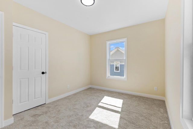 1037 White Rock AVENUE, Waukesha, WI 53186