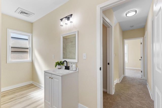 1037 White Rock AVENUE, Waukesha, WI 53186
