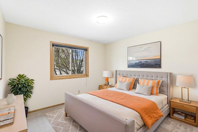 8786 Norway Street NW, Coon Rapids, MN 55433