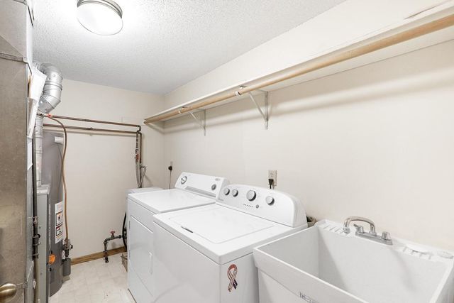 8786 Norway Street NW, Coon Rapids, MN 55433