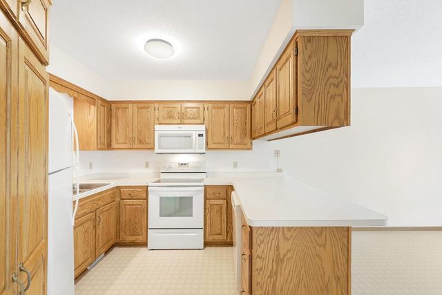 8786 Norway Street NW, Coon Rapids, MN 55433