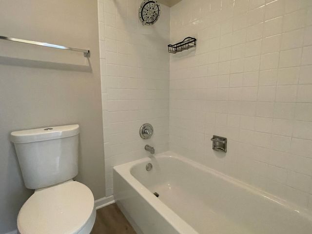 311 E Forest Knoll Drive, Palatine, IL 60074