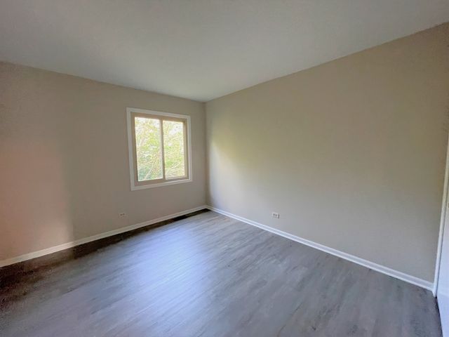 311 E Forest Knoll Drive, Palatine, IL 60074