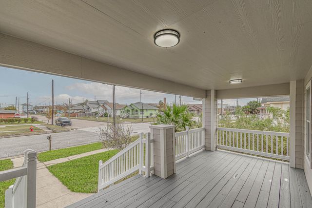 623 32nd Street, Galveston, TX 77550