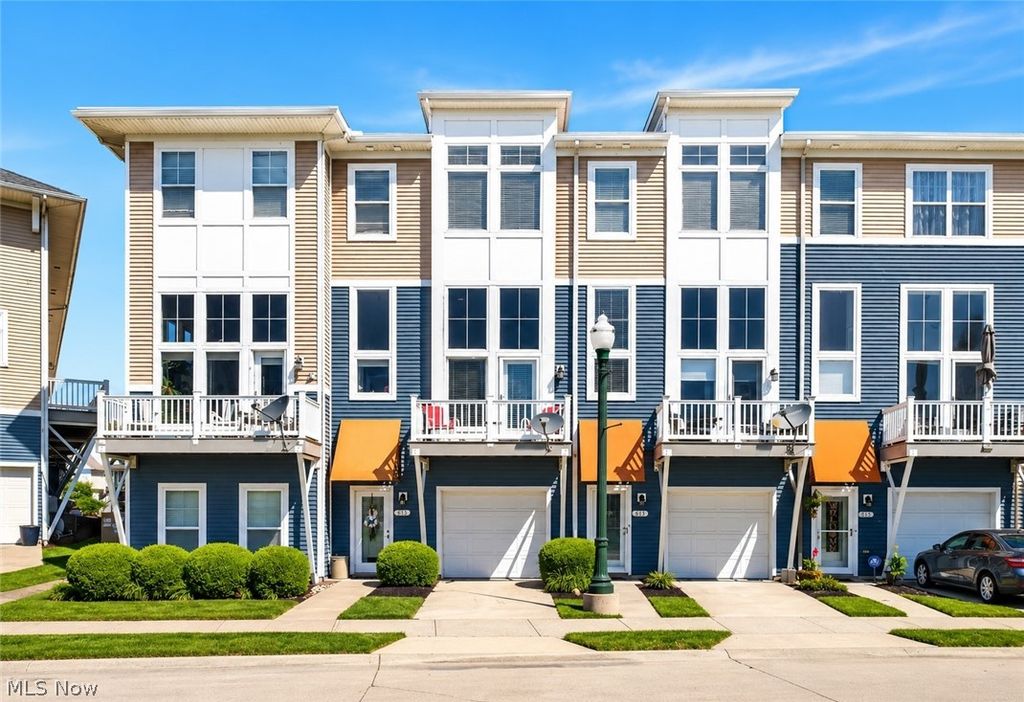 361 Freshwater Drive, Lorain, OH 44052