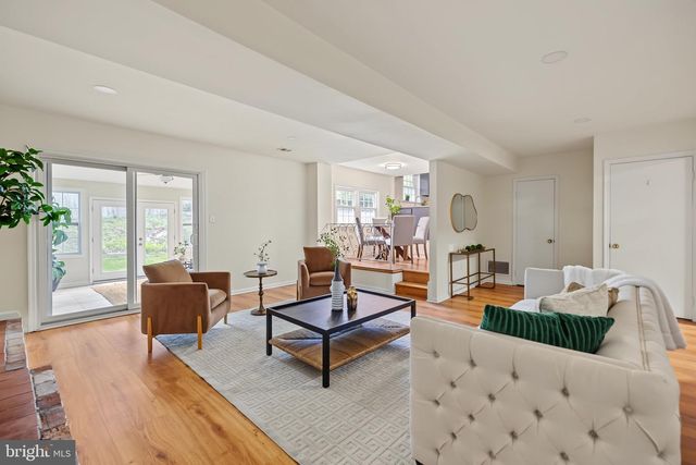 3 SUSSEX CT, Potomac, MD 20854