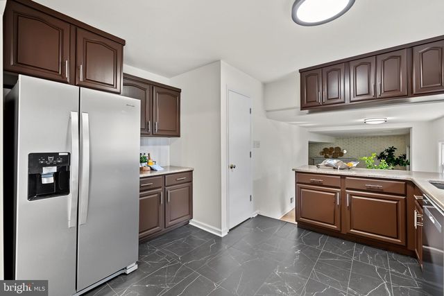 3 SUSSEX CT, Potomac, MD 20854