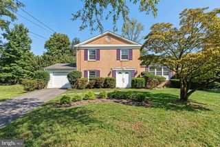 3 SUSSEX CT, Potomac, MD 20854
