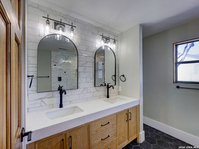 29540 Red Bud Hill, Boerne, TX 78015