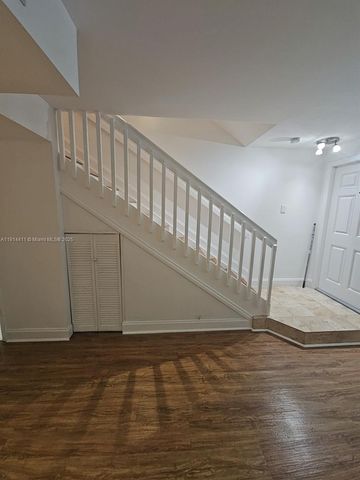 7870 SW 102nd Ln, Miami, FL 33156