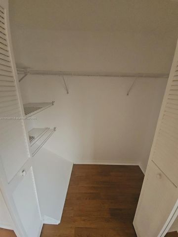 7870 SW 102nd Ln, Miami, FL 33156