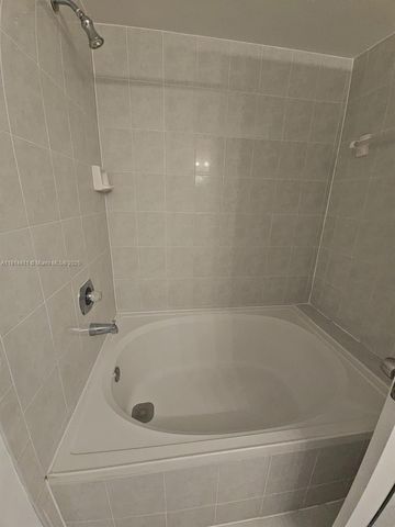 7870 SW 102nd Ln, Miami, FL 33156