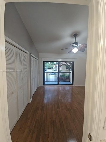 7870 SW 102nd Ln, Miami, FL 33156